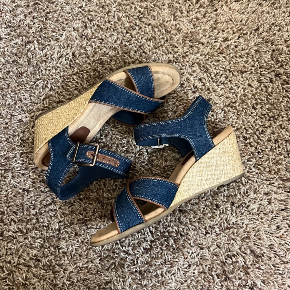 Clark: Denim Wedge Sandals with Ankle Strap – Size 7 - Picture 2 of 8
